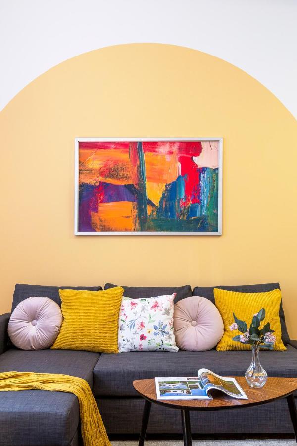 Cozy Home By Bella In The Heart Of ブダペスト エクステリア 写真