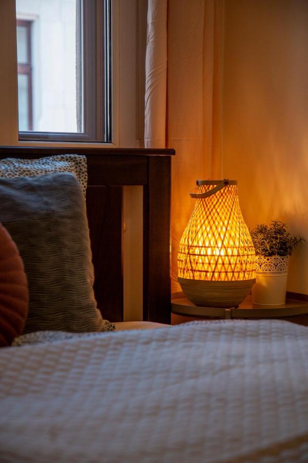 Cozy Home By Bella In The Heart Of ブダペスト エクステリア 写真